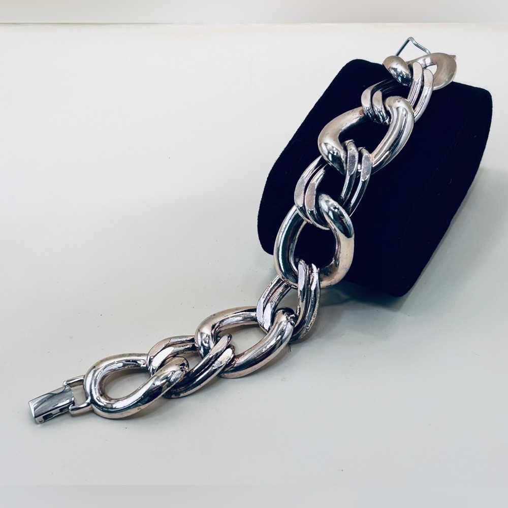 Vintage Napier Wide, Silver Open Curb Link, Bracelet w/Fold Over Clasp 7 1/2”